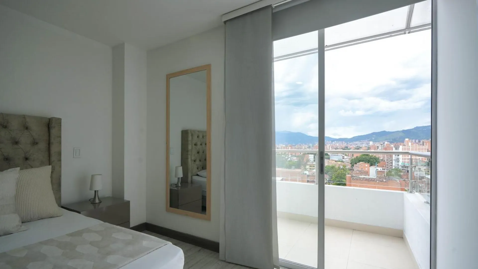 Torre Ginebra Apartment Medellin