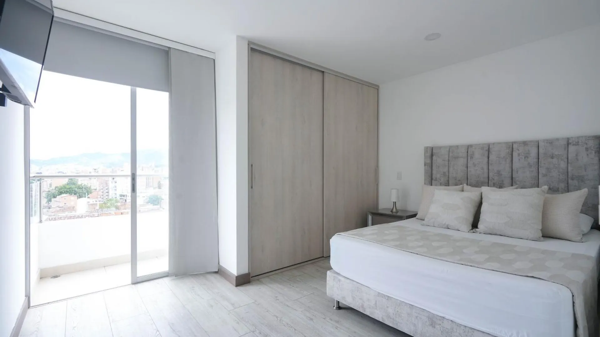 Torre Ginebra Apartment Medellin