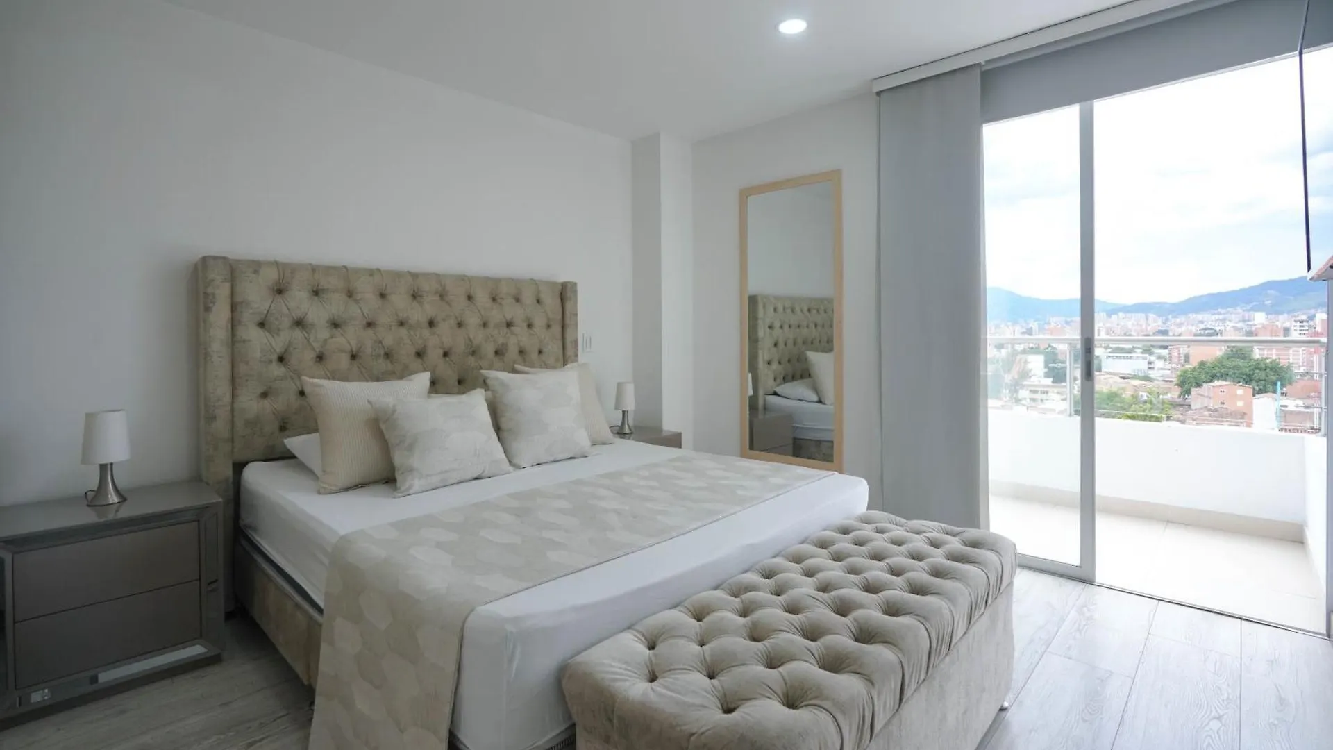 Torre Ginebra Apartment Medellin 0*,