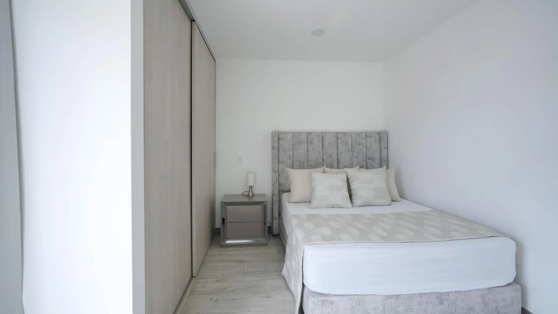 Torre Ginebra Apartment Medellin Colombia